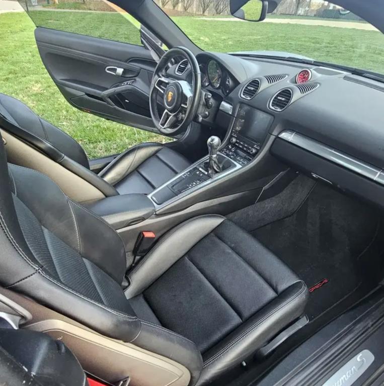 used 2017 Porsche 718 Cayman car
