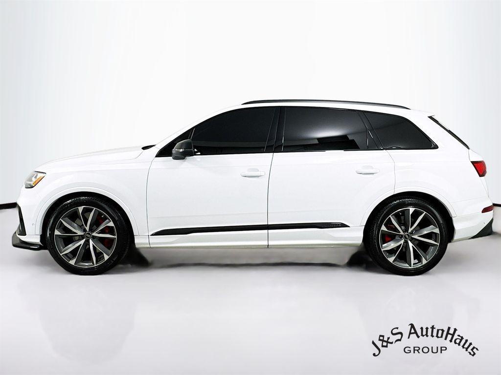 used 2023 Audi SQ7 car