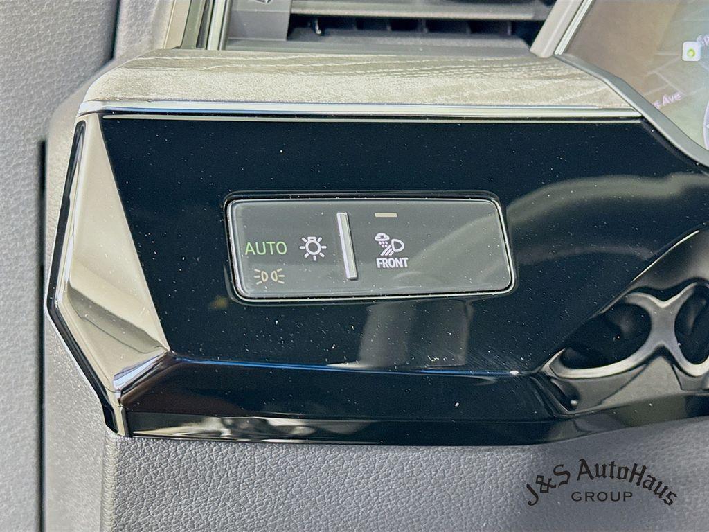 used 2022 Audi e-tron car, priced at $40,995