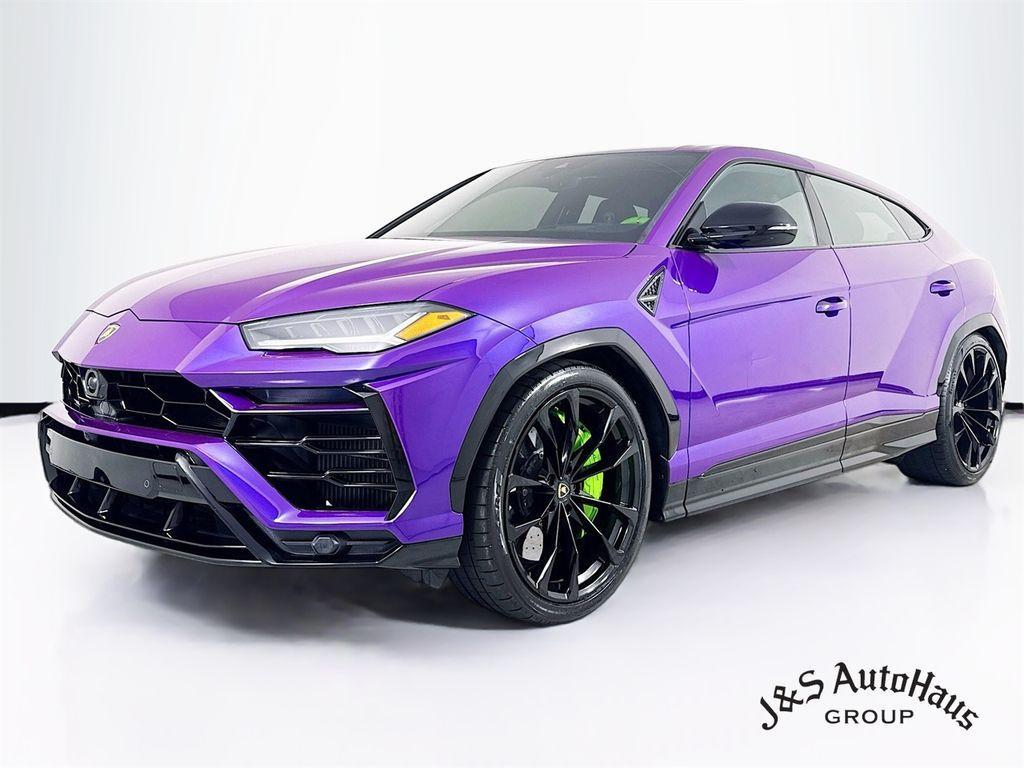 used 2022 Lamborghini Urus car, priced at $215,995