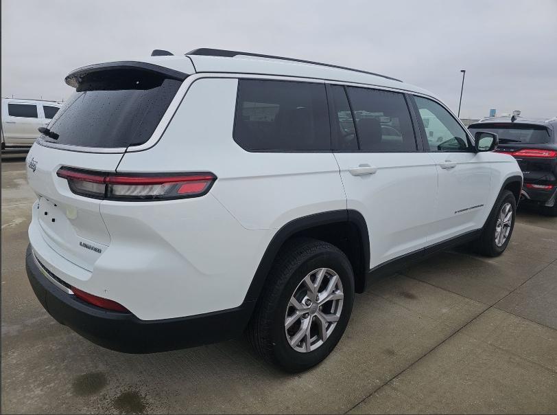 used 2021 Jeep Grand Cherokee L car, priced at $33,995