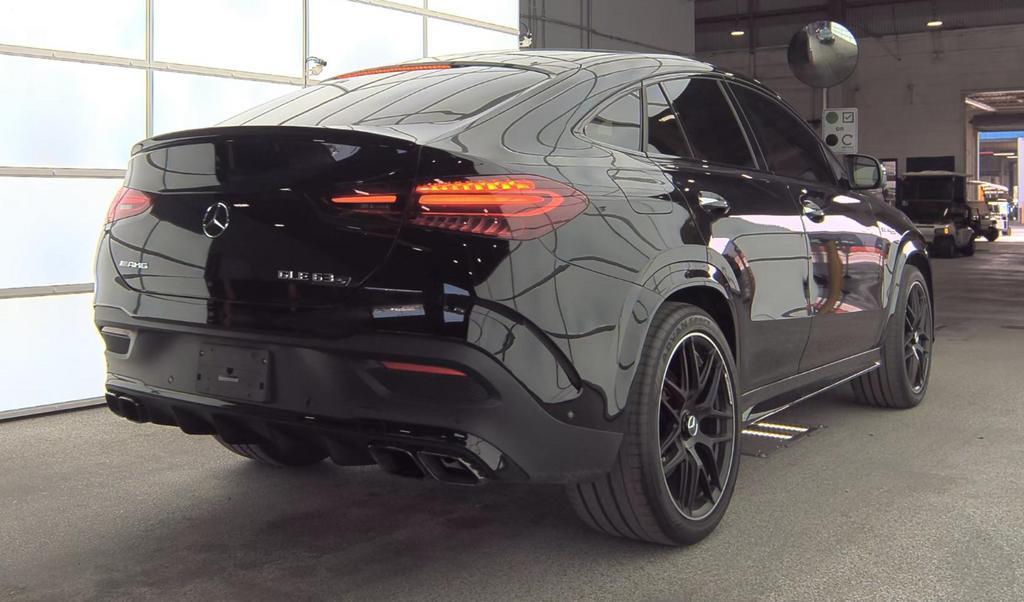 used 2024 Mercedes-Benz AMG GLE 63 car, priced at $104,995