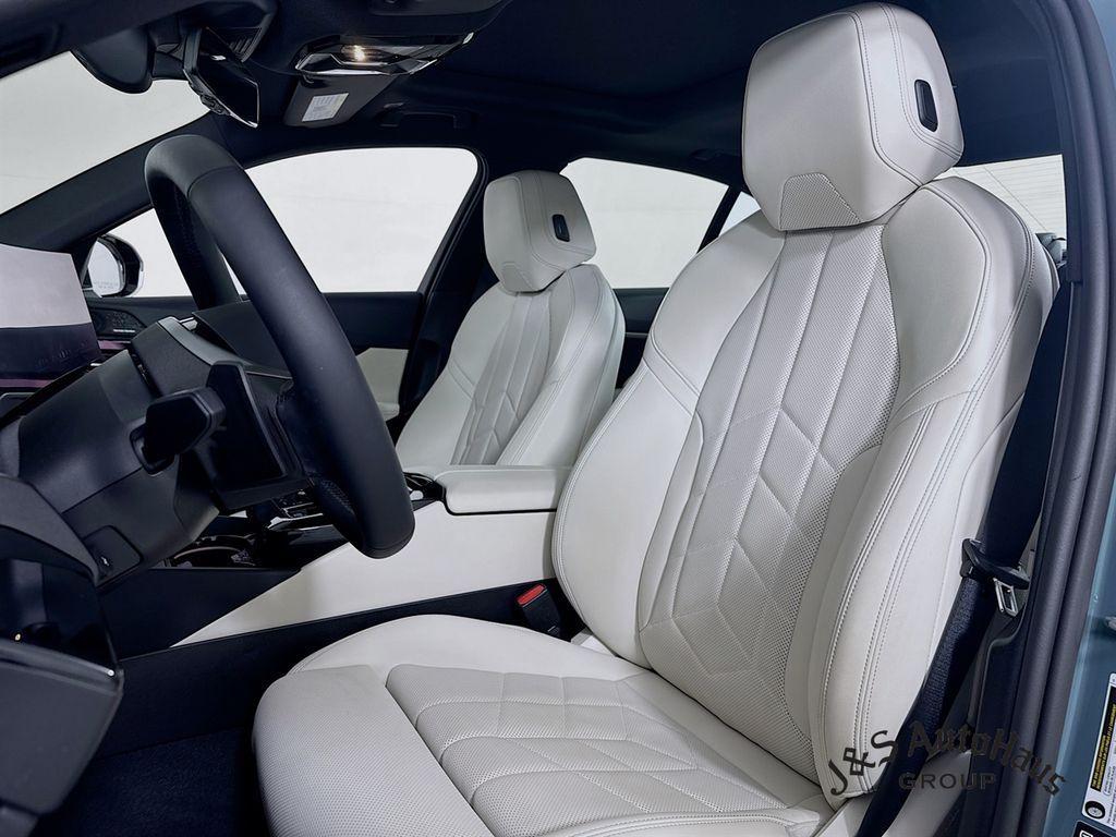 used 2024 BMW 540 car, priced at $60,995