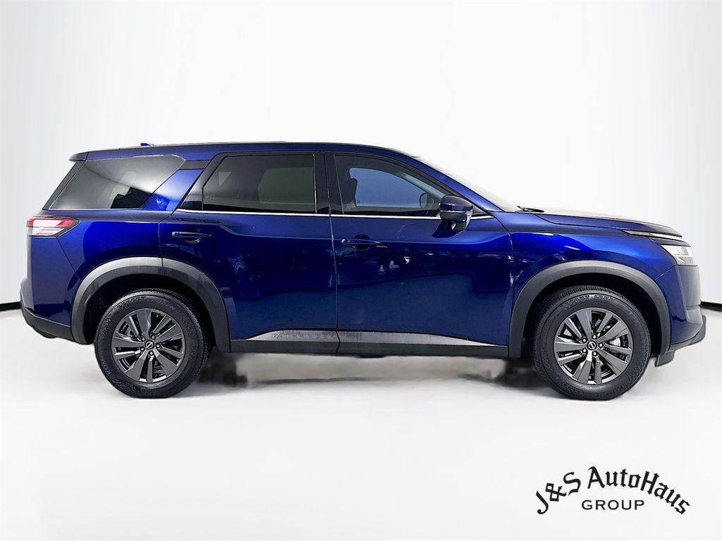 used 2022 Nissan Pathfinder car, priced at $25,995