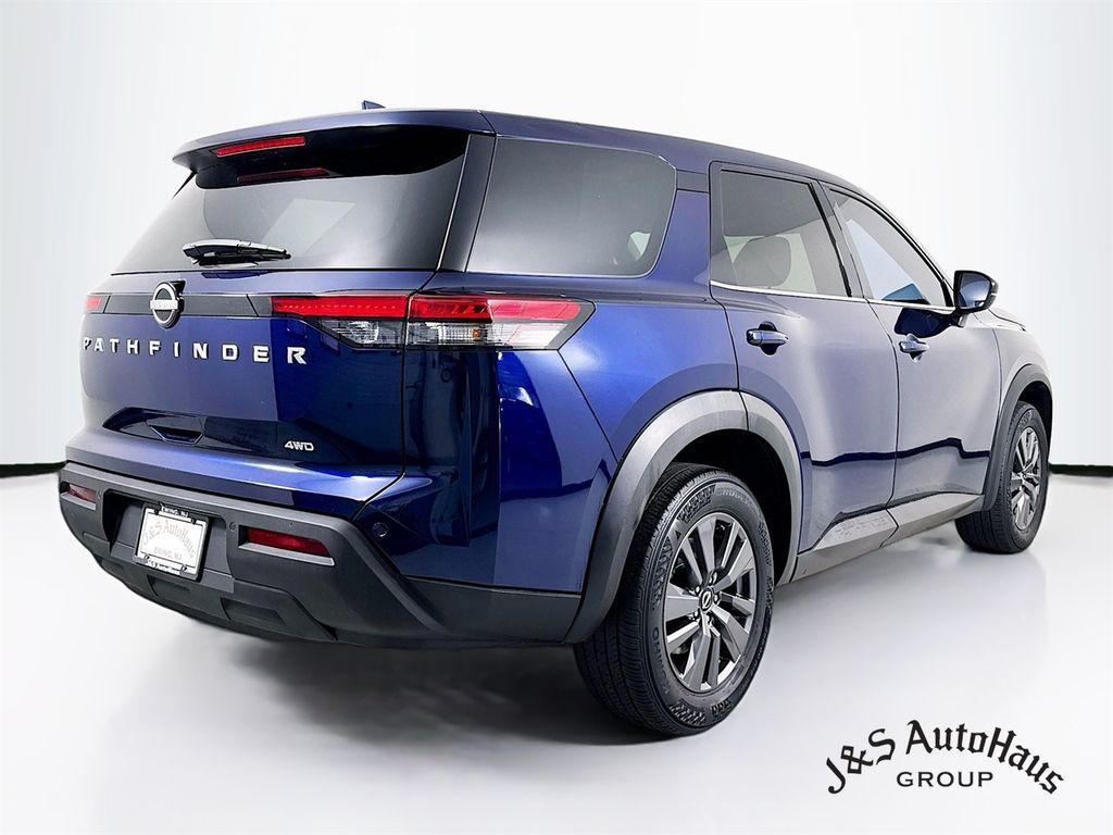 used 2022 Nissan Pathfinder car, priced at $25,995