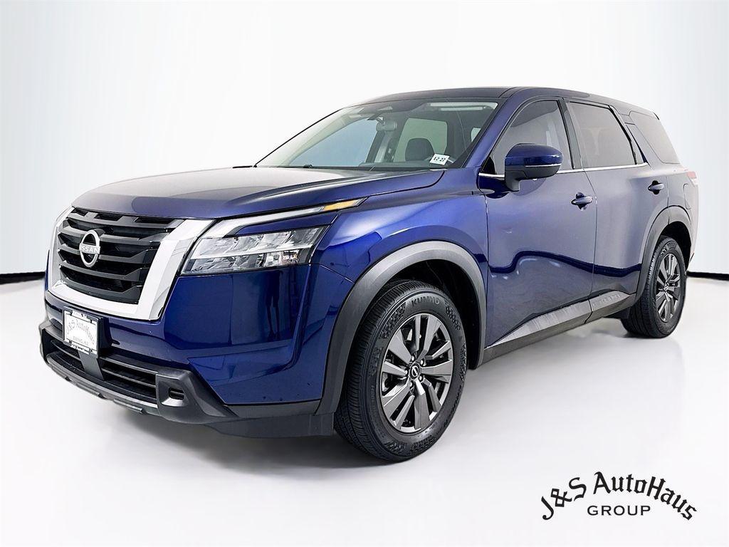 used 2022 Nissan Pathfinder car, priced at $25,995