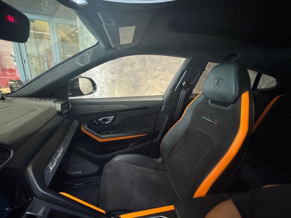 used 2022 Lamborghini Urus car, priced at $219,995