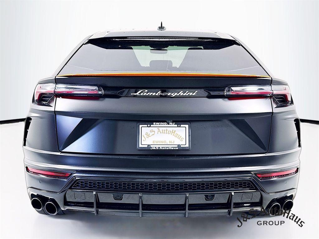 used 2022 Lamborghini Urus car, priced at $215,995