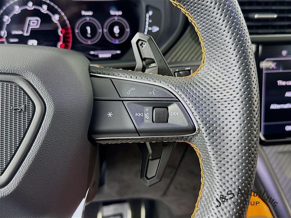 used 2022 Lamborghini Urus car, priced at $215,995