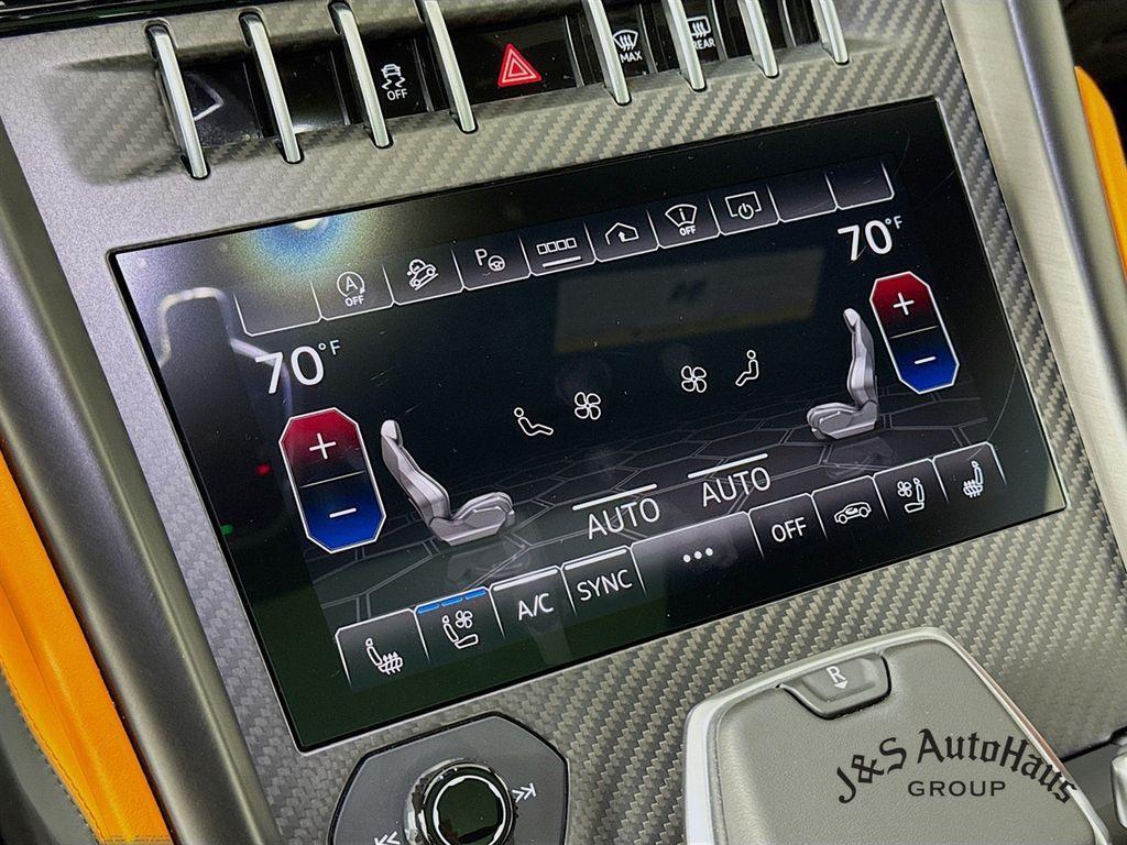used 2022 Lamborghini Urus car, priced at $215,995