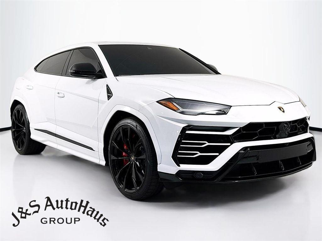 used 2022 Lamborghini Urus car, priced at $214,995