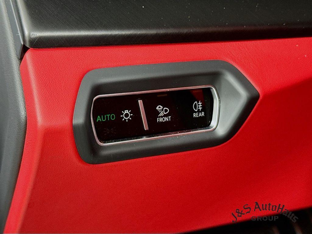 used 2022 Lamborghini Urus car, priced at $214,995