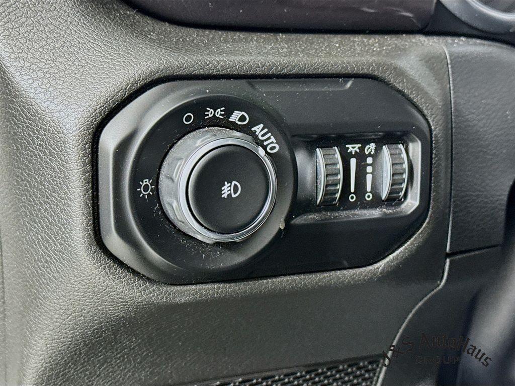 used 2021 Jeep Wrangler Unlimited car, priced at $34,995