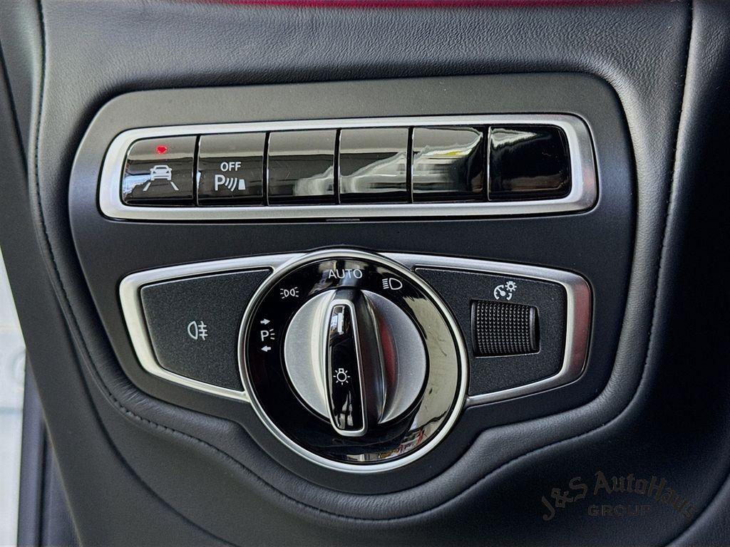 used 2022 Mercedes-Benz AMG G 63 car, priced at $151,995