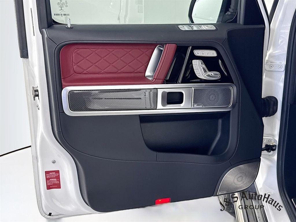 used 2022 Mercedes-Benz AMG G 63 car, priced at $151,995