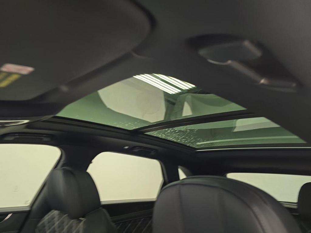 used 2021 Bentley Bentayga car, priced at $112,995