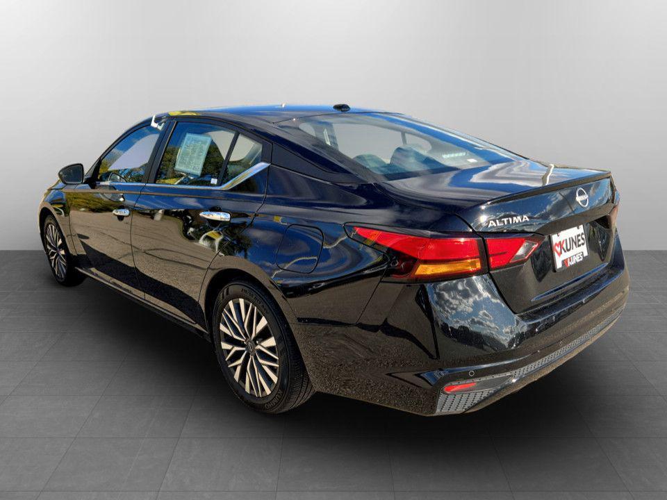 used 2024 Nissan Altima car, priced at $21,439