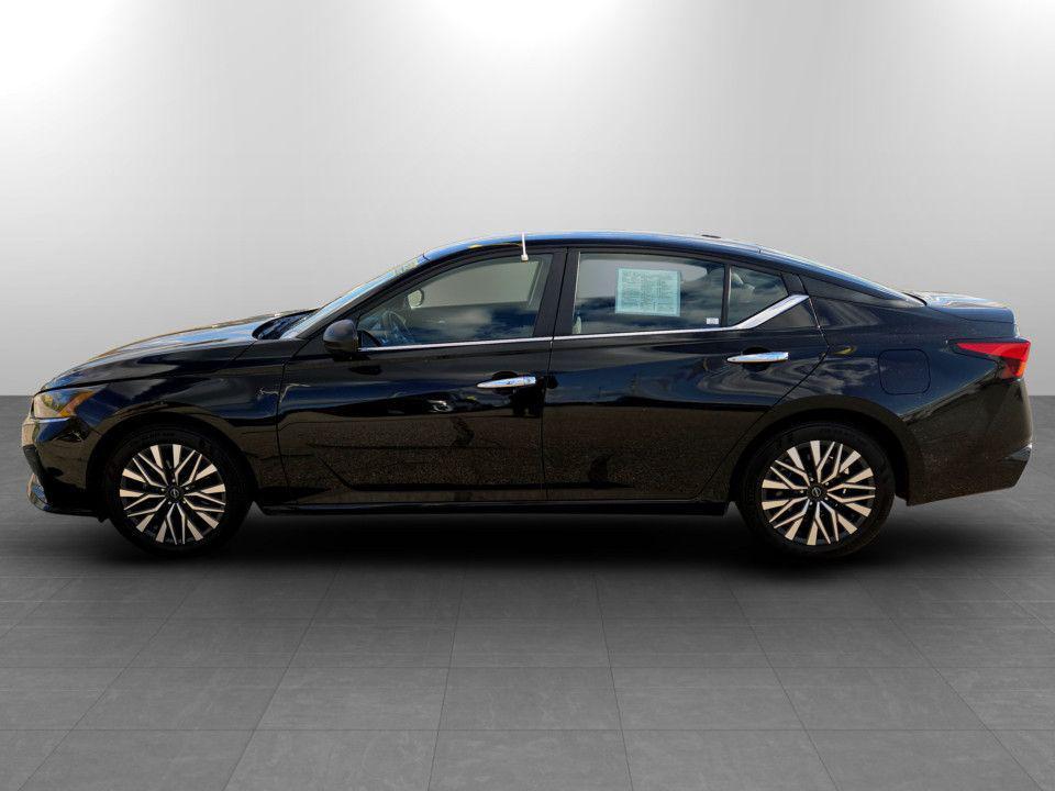 used 2024 Nissan Altima car, priced at $21,439