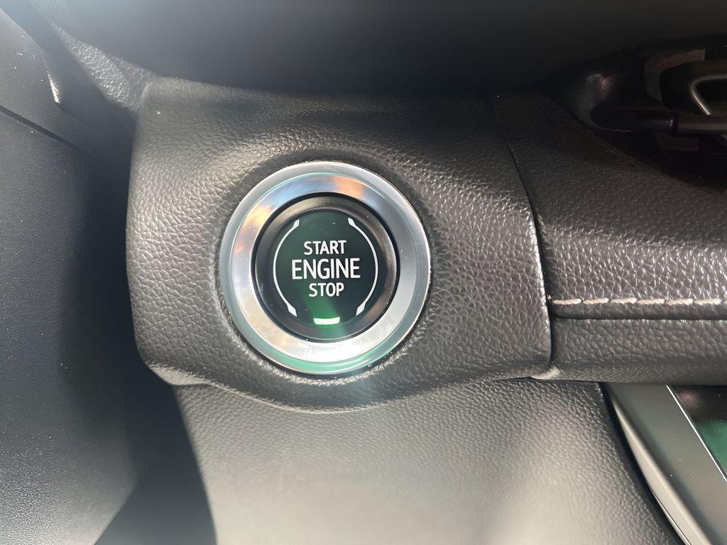 used 2023 Buick Envision car, priced at $23,165