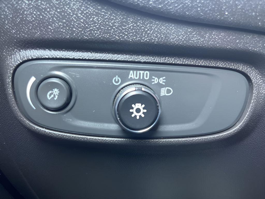 used 2024 Chevrolet Equinox car, priced at $22,567