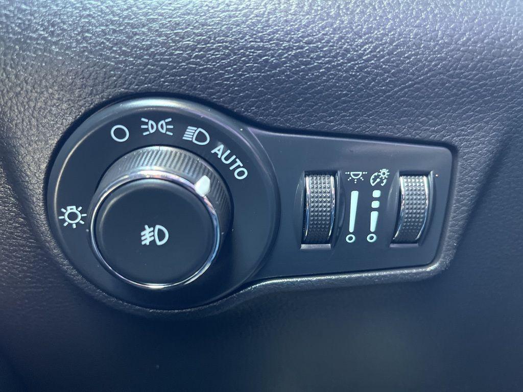 used 2023 Jeep Compass car, priced at $22,642