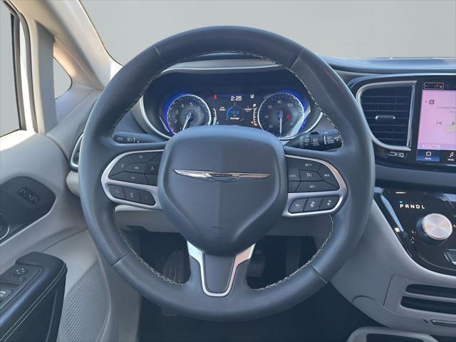 used 2022 Chrysler Pacifica car, priced at $20,294