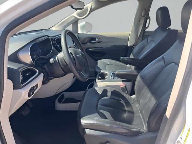 used 2022 Chrysler Pacifica car, priced at $20,294
