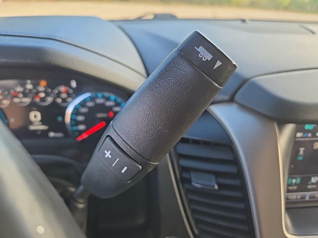 used 2018 GMC Yukon car, priced at $26,454