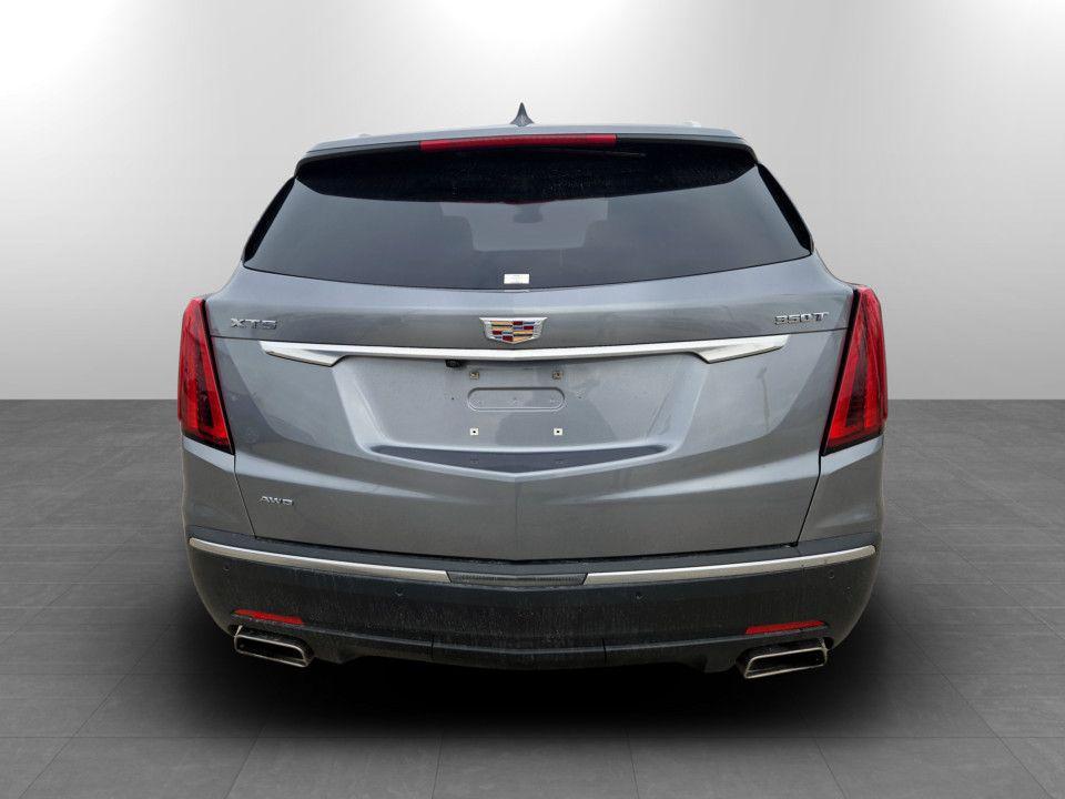 used 2021 Cadillac XT5 car, priced at $23,305