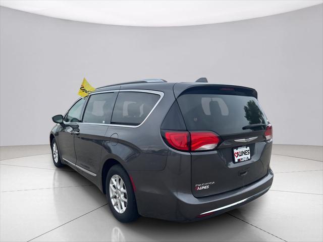 used 2020 Chrysler Pacifica car, priced at $15,019