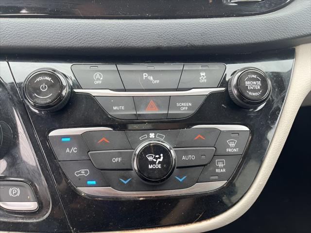 used 2020 Chrysler Pacifica car, priced at $15,019