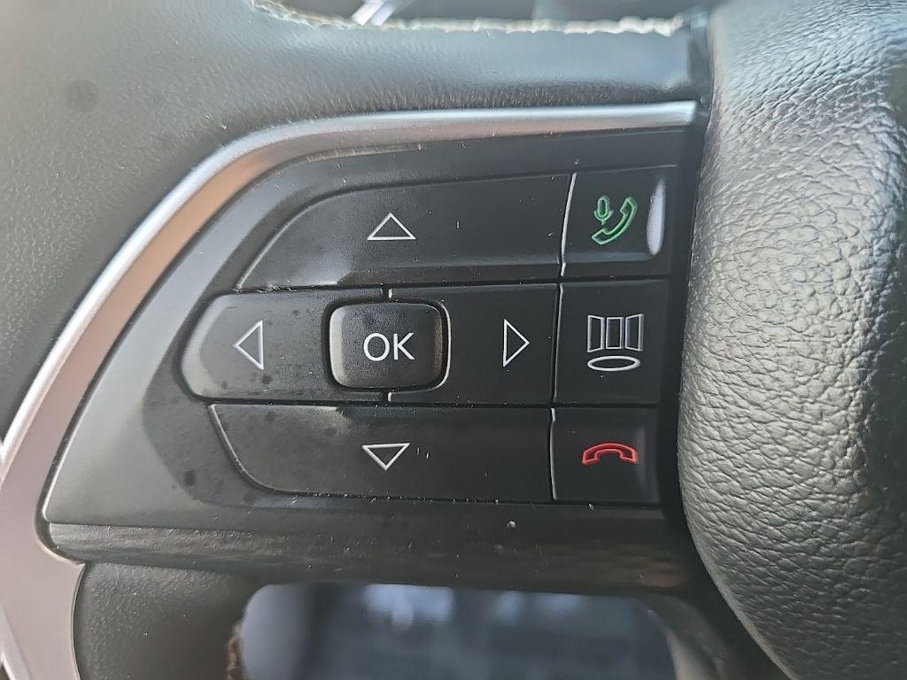 used 2024 Jeep Grand Cherokee L car, priced at $29,076