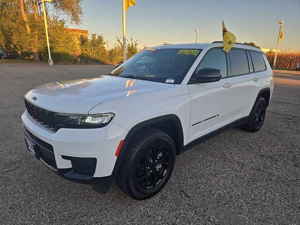 used 2024 Jeep Grand Cherokee L car, priced at $29,076
