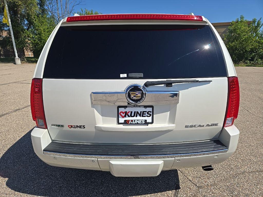 used 2012 Cadillac Escalade ESV car, priced at $13,417