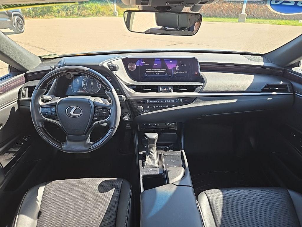 used 2020 Lexus ES 350 car, priced at $26,714