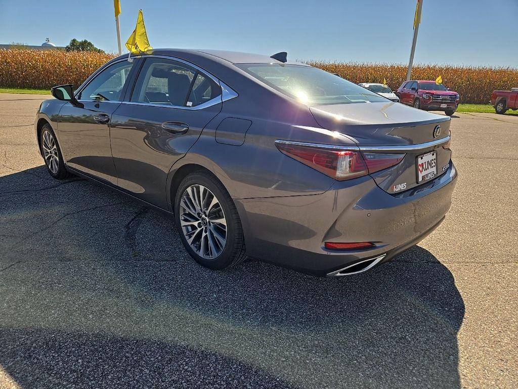 used 2020 Lexus ES 350 car, priced at $26,714