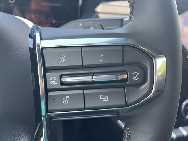 new 2025 GMC Acadia car, priced at $42,769