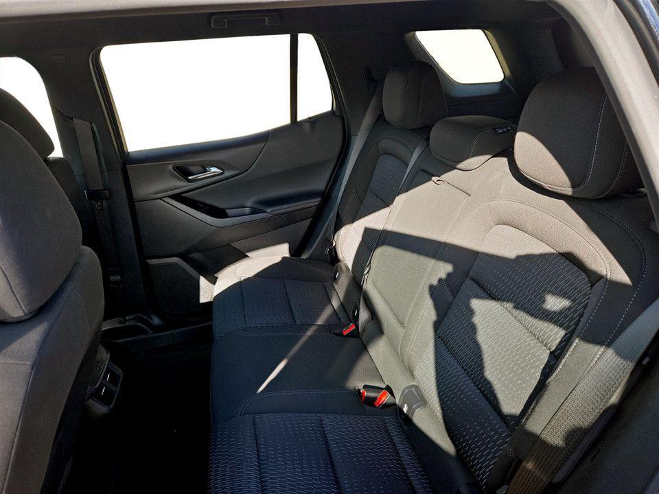 new 2025 Chevrolet Equinox car