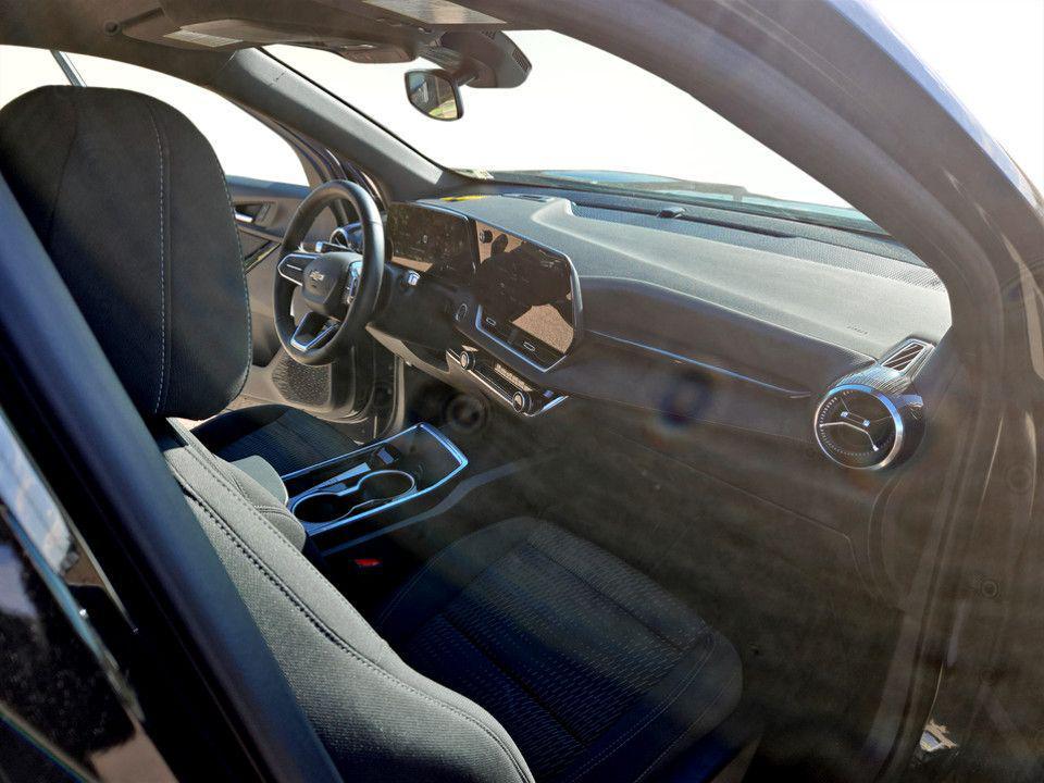 new 2025 Chevrolet Equinox car