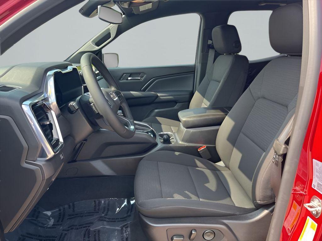 new 2025 GMC Canyon car, priced at $45,321