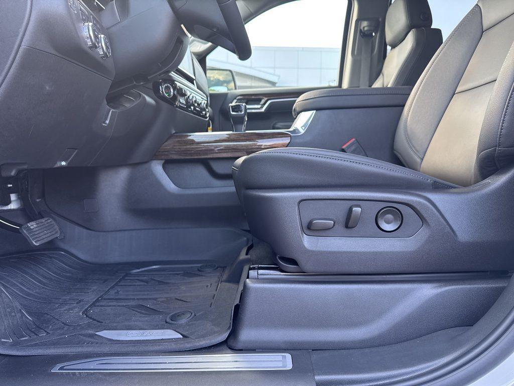new 2025 GMC Sierra 1500 car