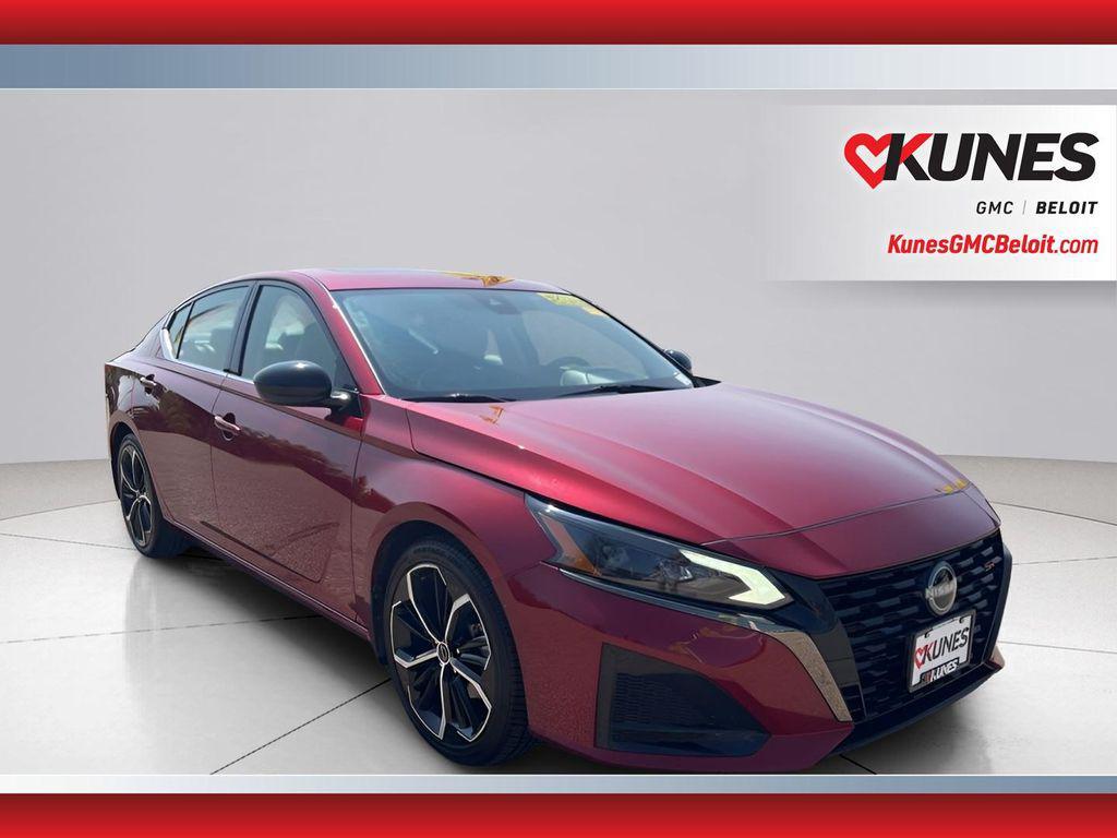 used 2023 Nissan Altima car, priced at $21,108