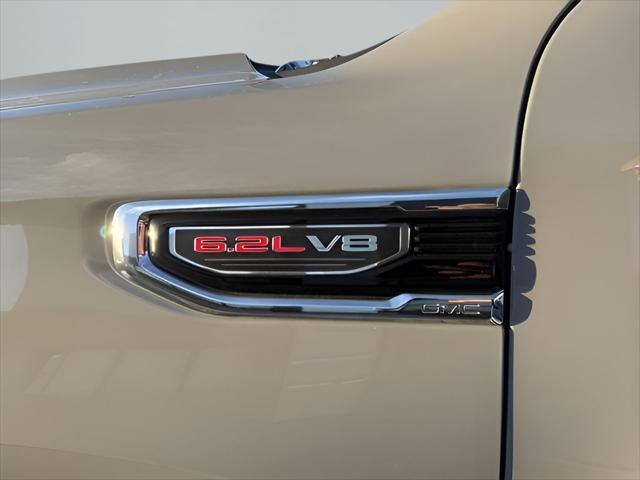 new 2025 GMC Sierra 1500 car, priced at $71,670
