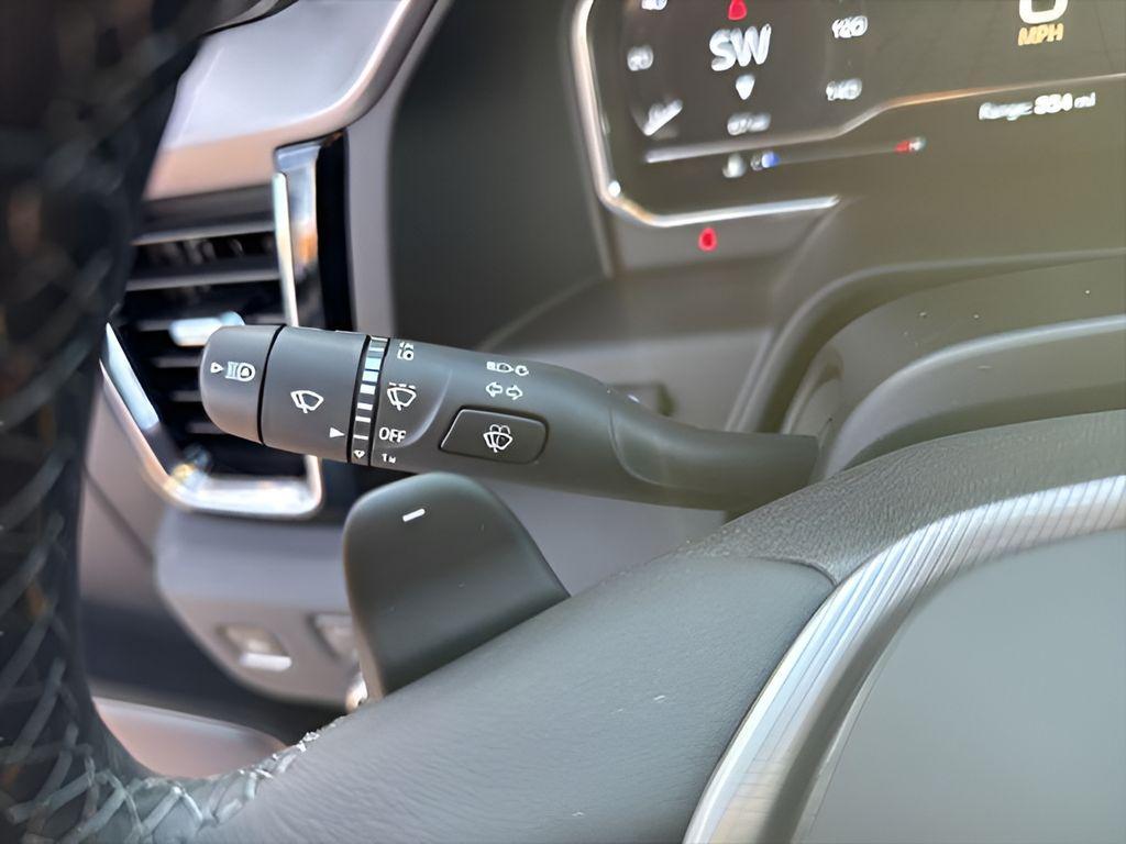 new 2025 GMC Sierra 1500 car, priced at $71,170