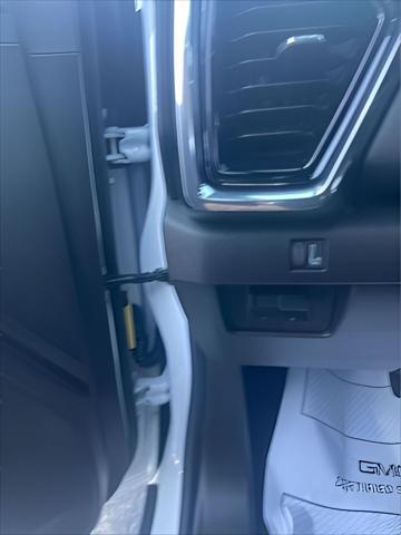 new 2024 GMC Canyon car, priced at $39,237