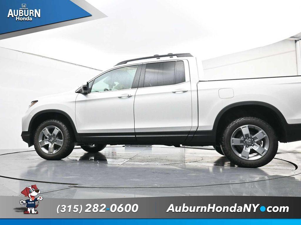 new 2025 Honda Ridgeline car, priced at $46,185
