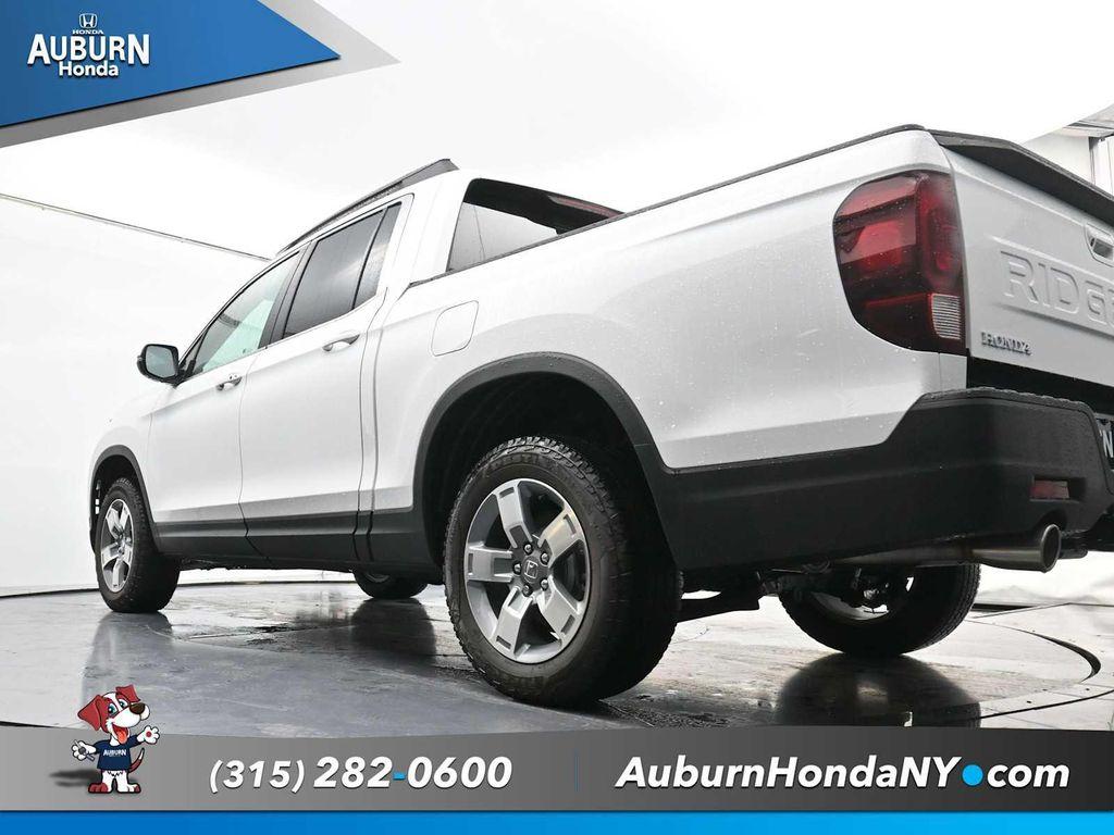 new 2025 Honda Ridgeline car, priced at $46,185