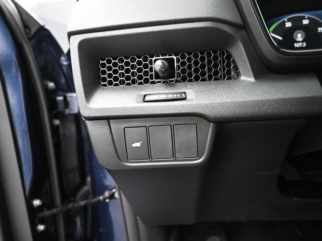 new 2026 Honda CR-V Hybrid car, priced at $40,250