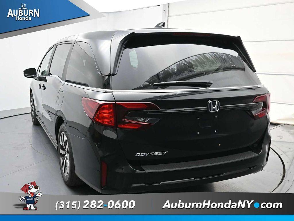new 2026 Honda Odyssey car, priced at $42,290