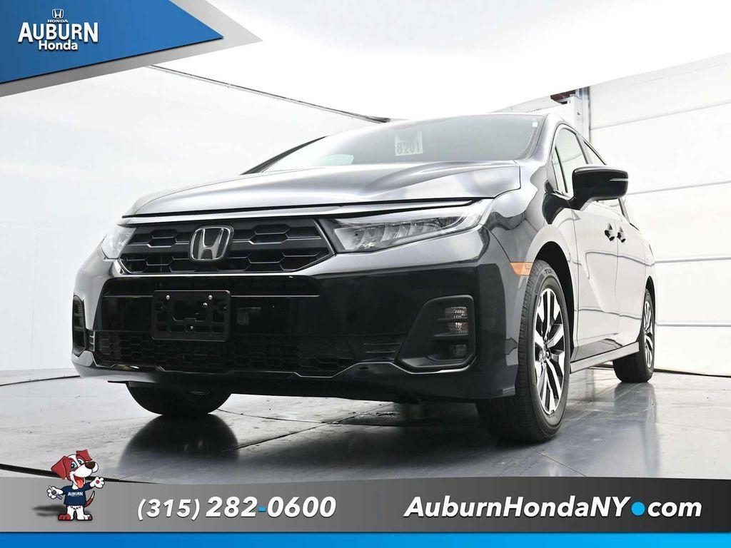 new 2026 Honda Odyssey car, priced at $42,290